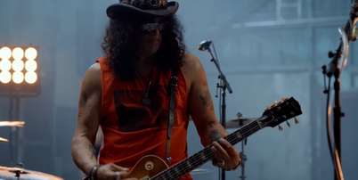 Slash retorna ao Brasil com Myles Kennedy e The Conspirators. Foto: @slash via YouTube / Estad&atilde;o