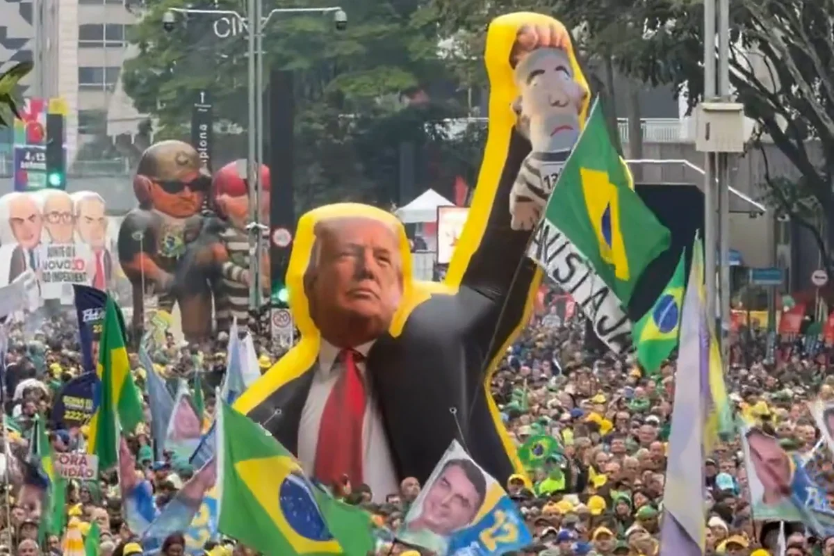 A pergunta incômoda que a guerra de Trump impõe a Flávio Bolsonaro