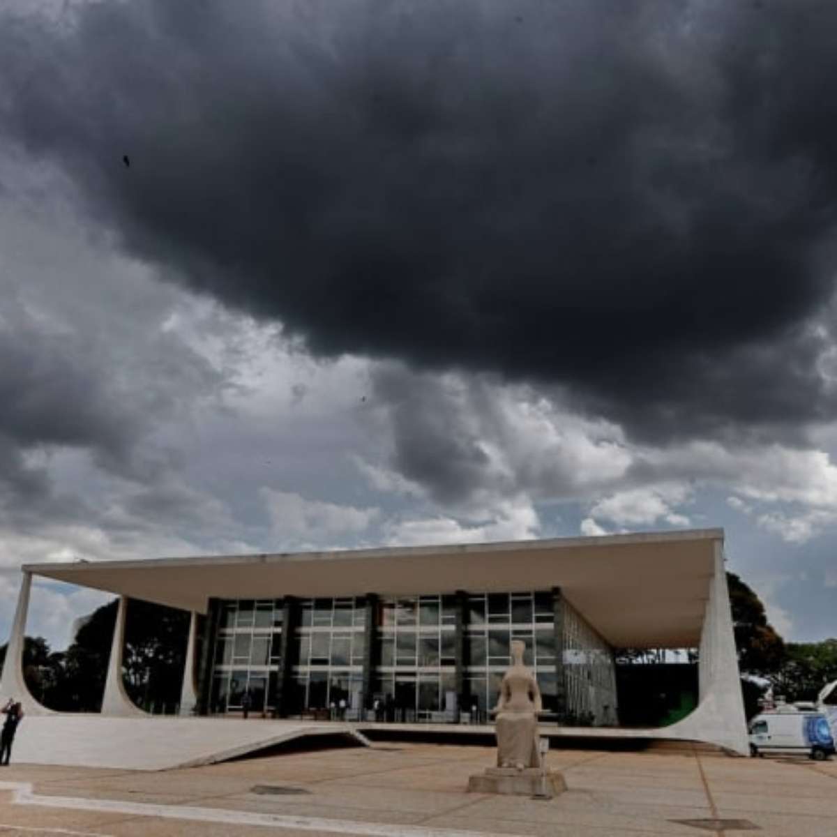 Vagas em aberto no STF, BC e autarquias aumentam importância da eleição para o Congresso