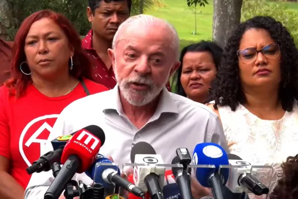 Lula divulga carta a evangélicos com defesa da família e fim da escala 6×1