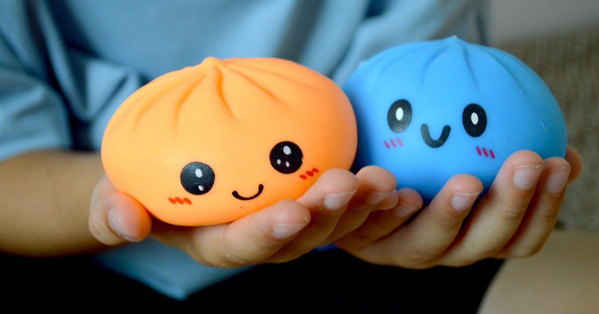 ‘Squishy’: brinquedo que promete relaxar vira febre entre crianças, mas há riscos importantes